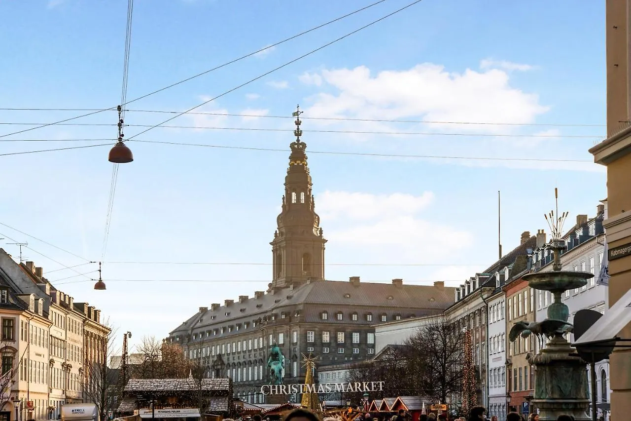 Sanders Leaves - Cute One-Bedroom Apartment With A Large Rooftop Terrace Copenhagen
