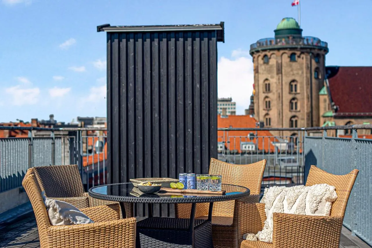 Sanders Leaves - Cute One-Bedroom Apartment With A Large Rooftop Terrace Copenhagen Denmark