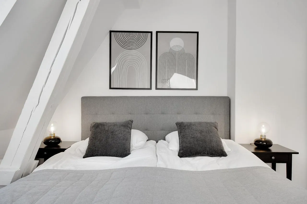 Sanders Leaves - Cute One-Bedroom Apartment With A Large Rooftop Terrace Copenhague 0*,  Dinamarca