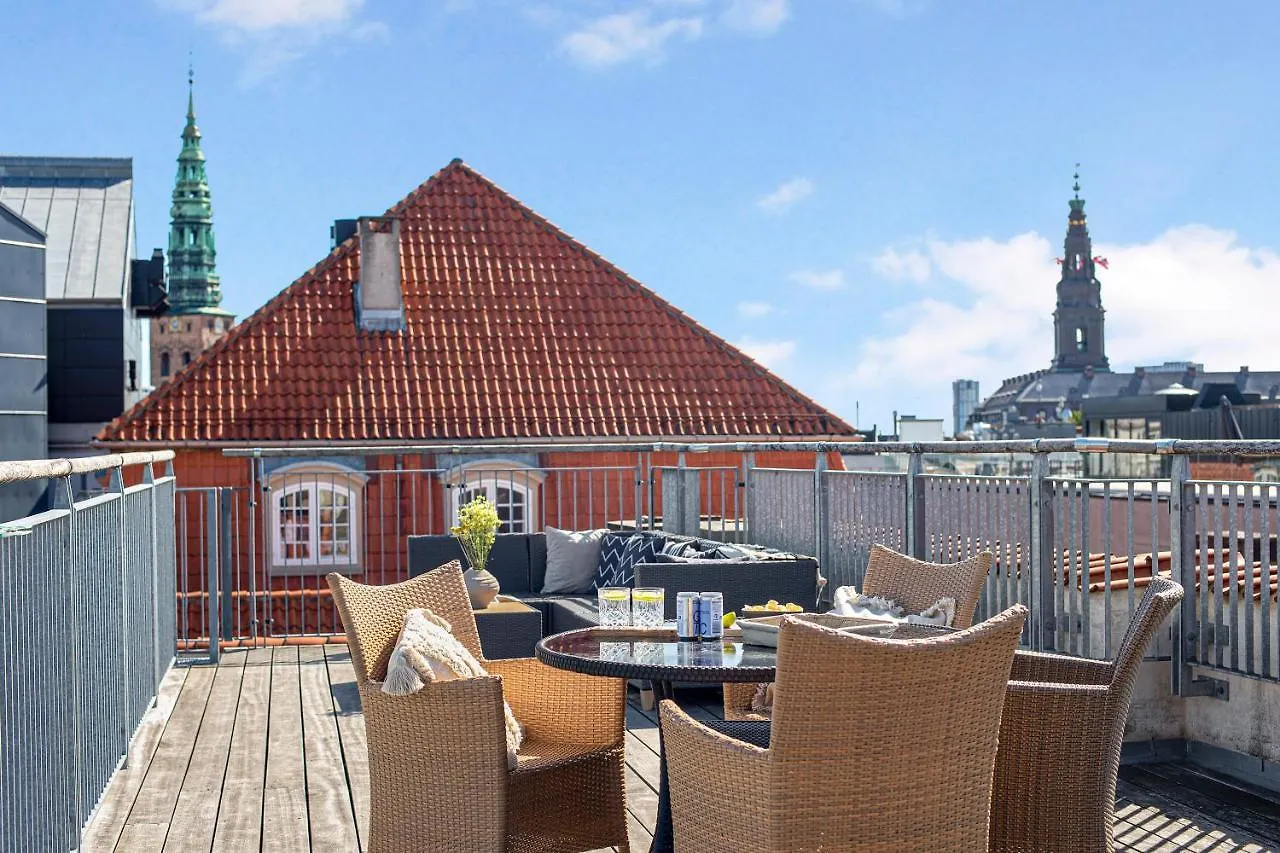 Sanders Leaves - Cute One-Bedroom Apartment With A Large Rooftop Terrace Copenhague 0*,  Dinamarca
